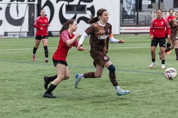Bild 322 - wBJ FC St. Pauli - Walddoerfer SV : Ergebnis: 3:4